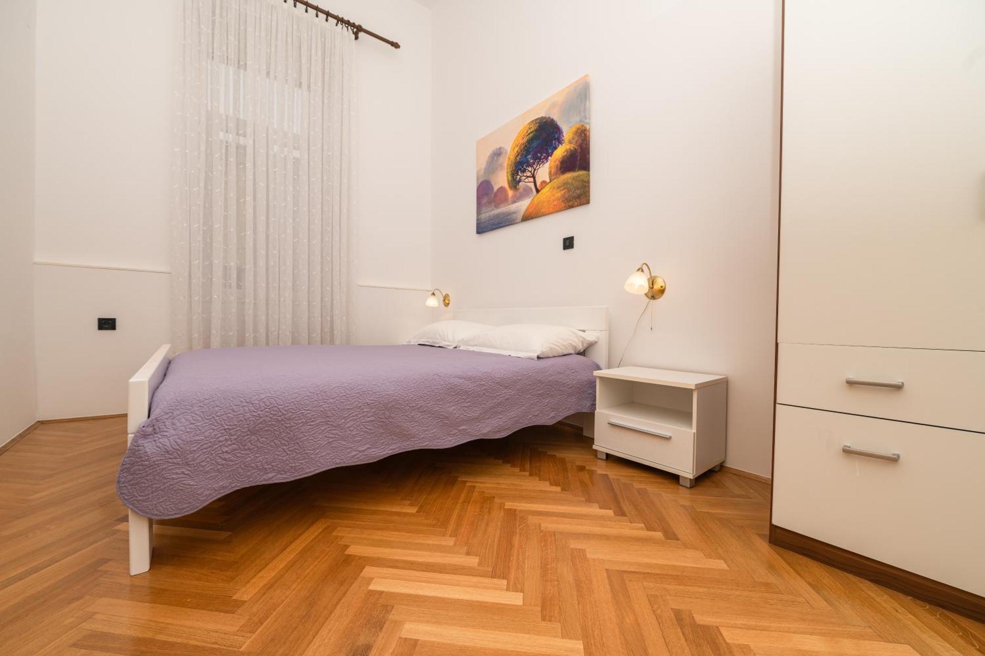 Апартаменты Aparment Kod Kule Црес Экстерьер фото